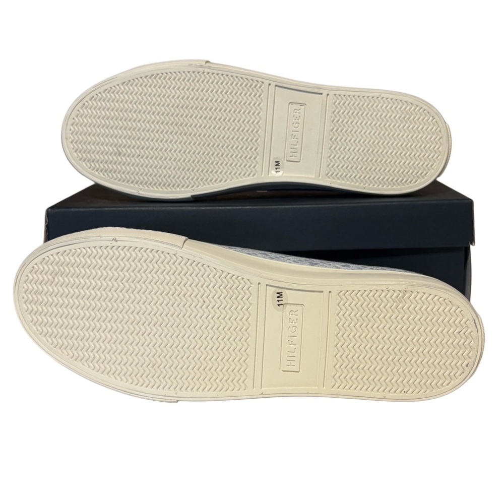Tommy Hilfiger Light Blue and Cream Sneakers - Picture 8 of 9